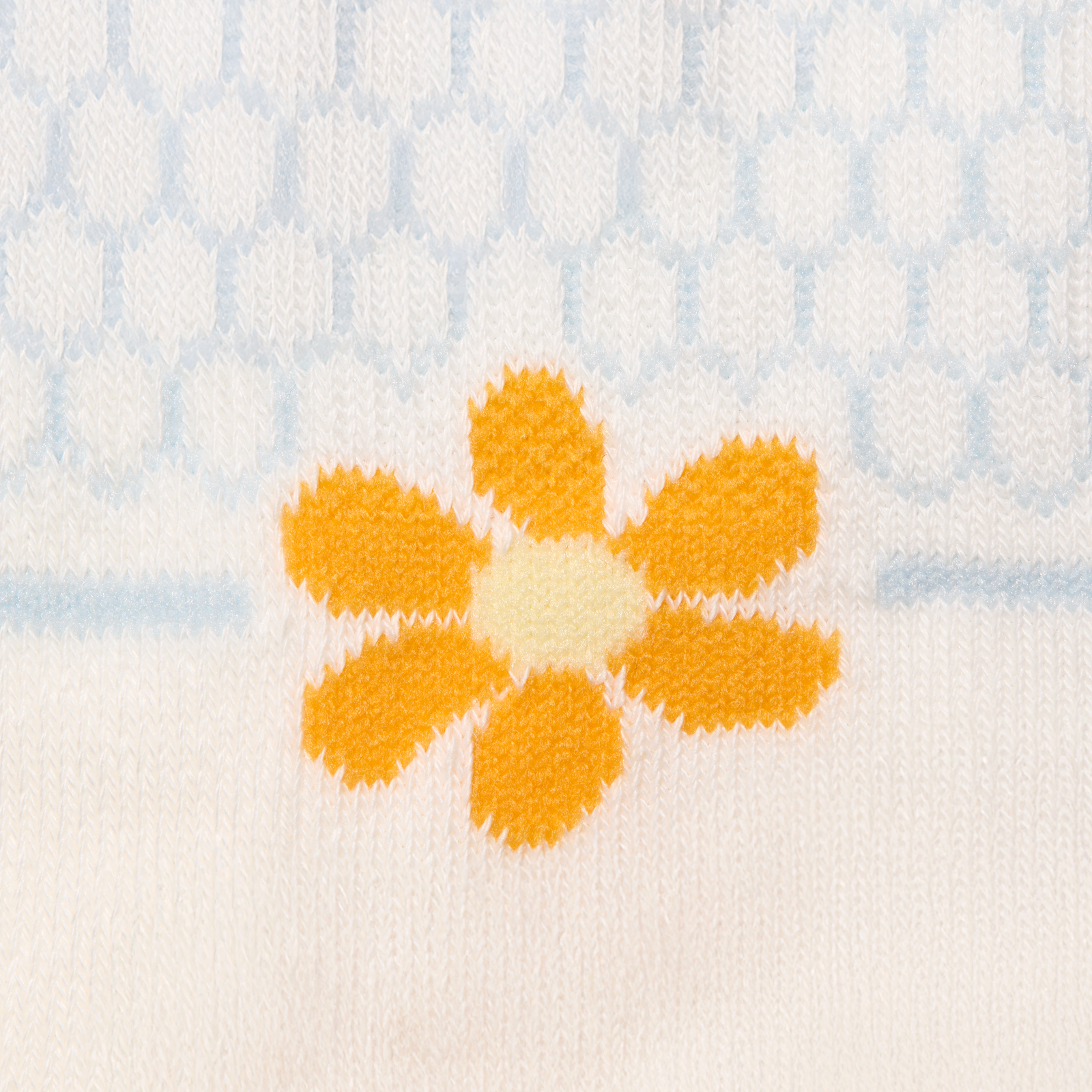 official-bombas::10389-softwhite-cloudmist-adult-female-detail-4-transparent__1_.png