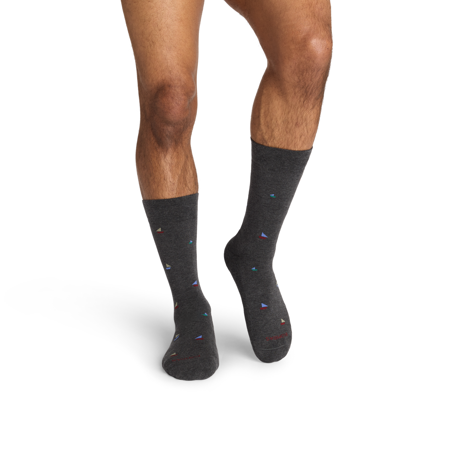 official-bombas::10435-dkgreyhtr-adult-male-onmodel-2-transparent.png