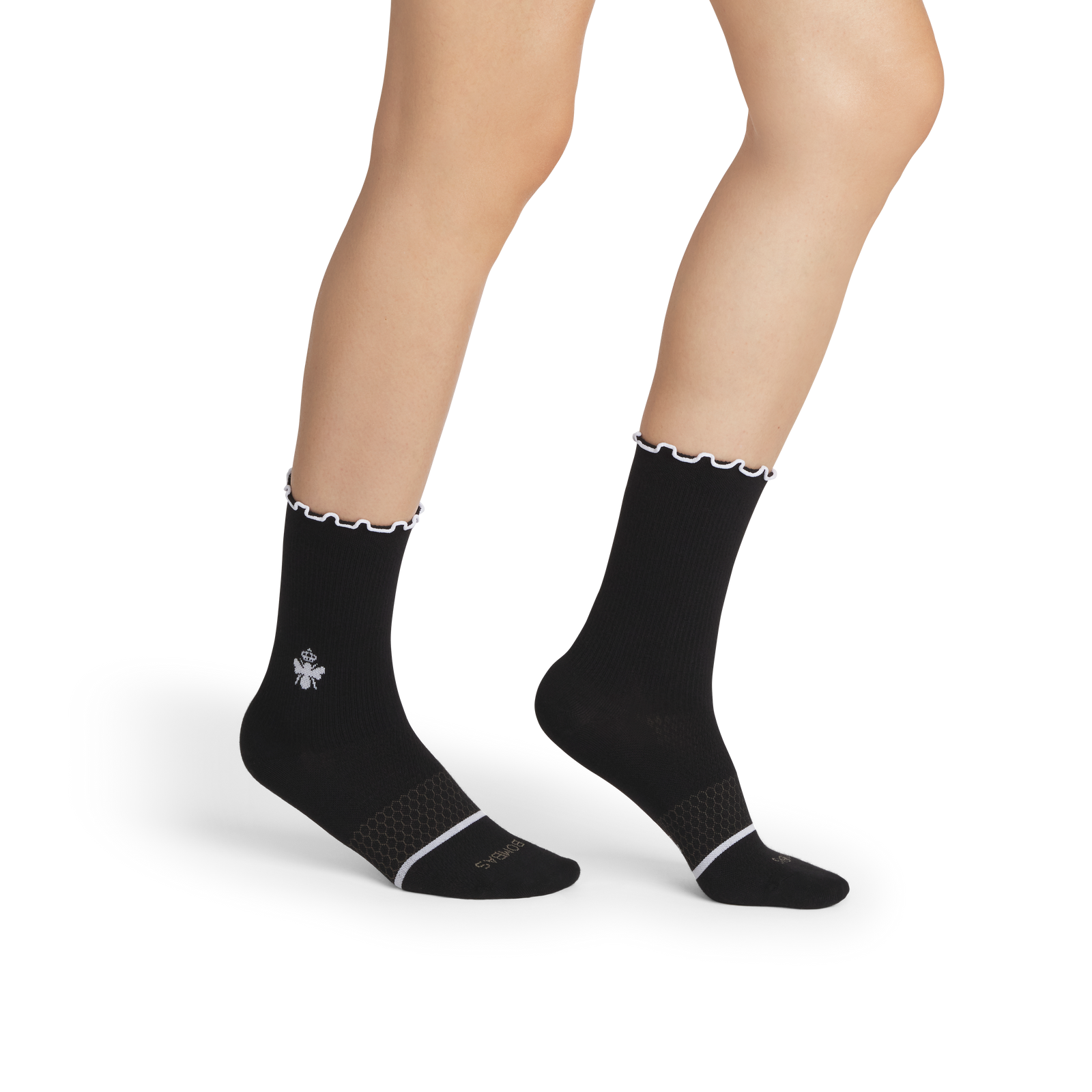 official-bombas::10942-black-adult-female-onmodel-3-transparent.png