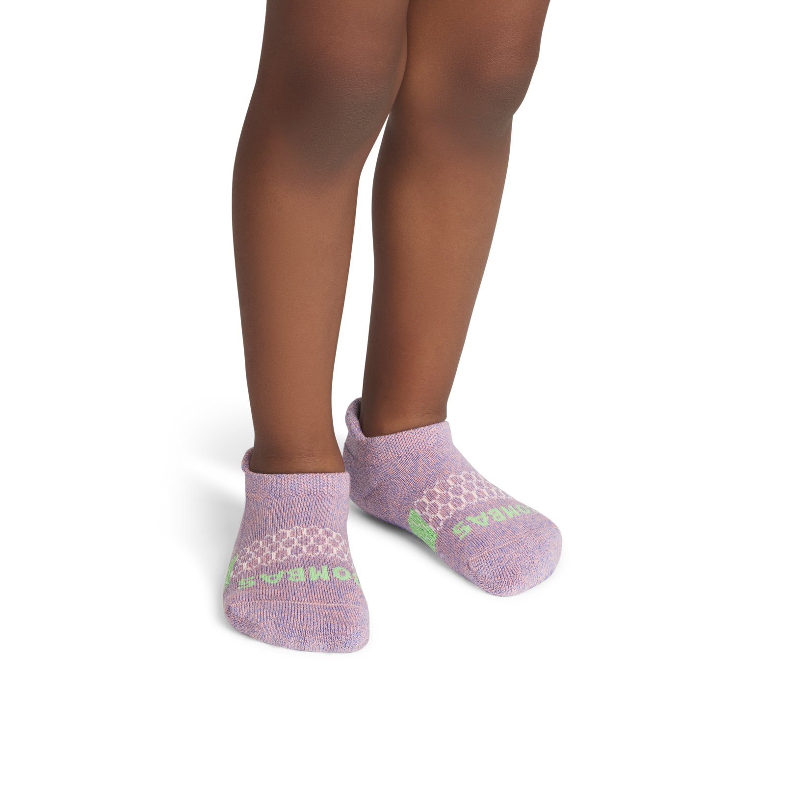 official-bombas::7032-guava-perisky-toddler-unisex-onmodel-1-transparent.png