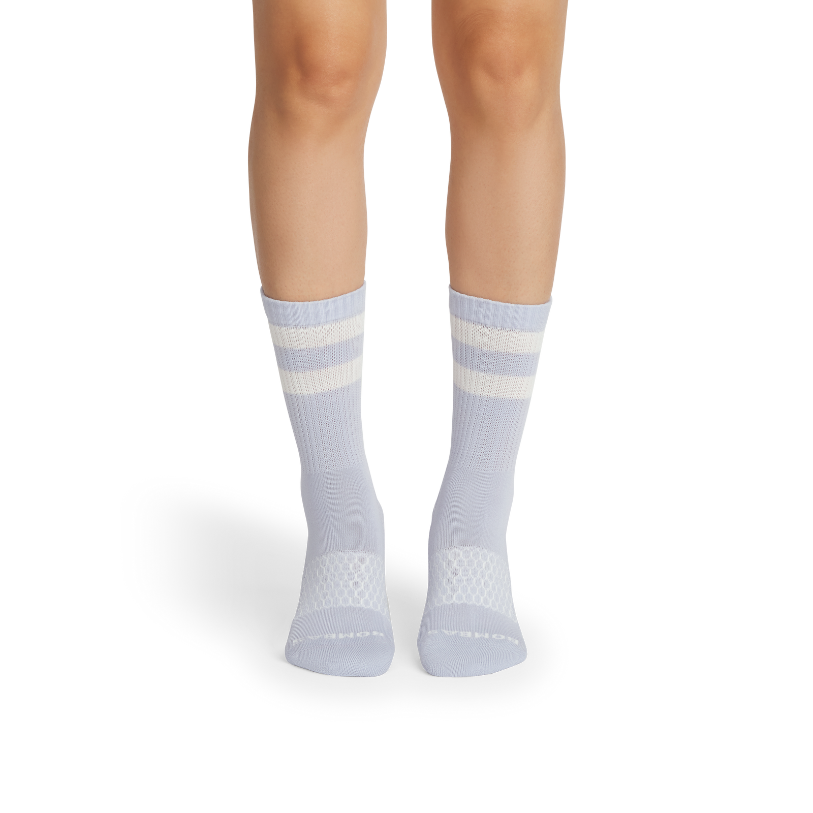 official-bombas::8889-skysailblue-softwhite-adult-female-onmodel-2-transparent-_1_.png