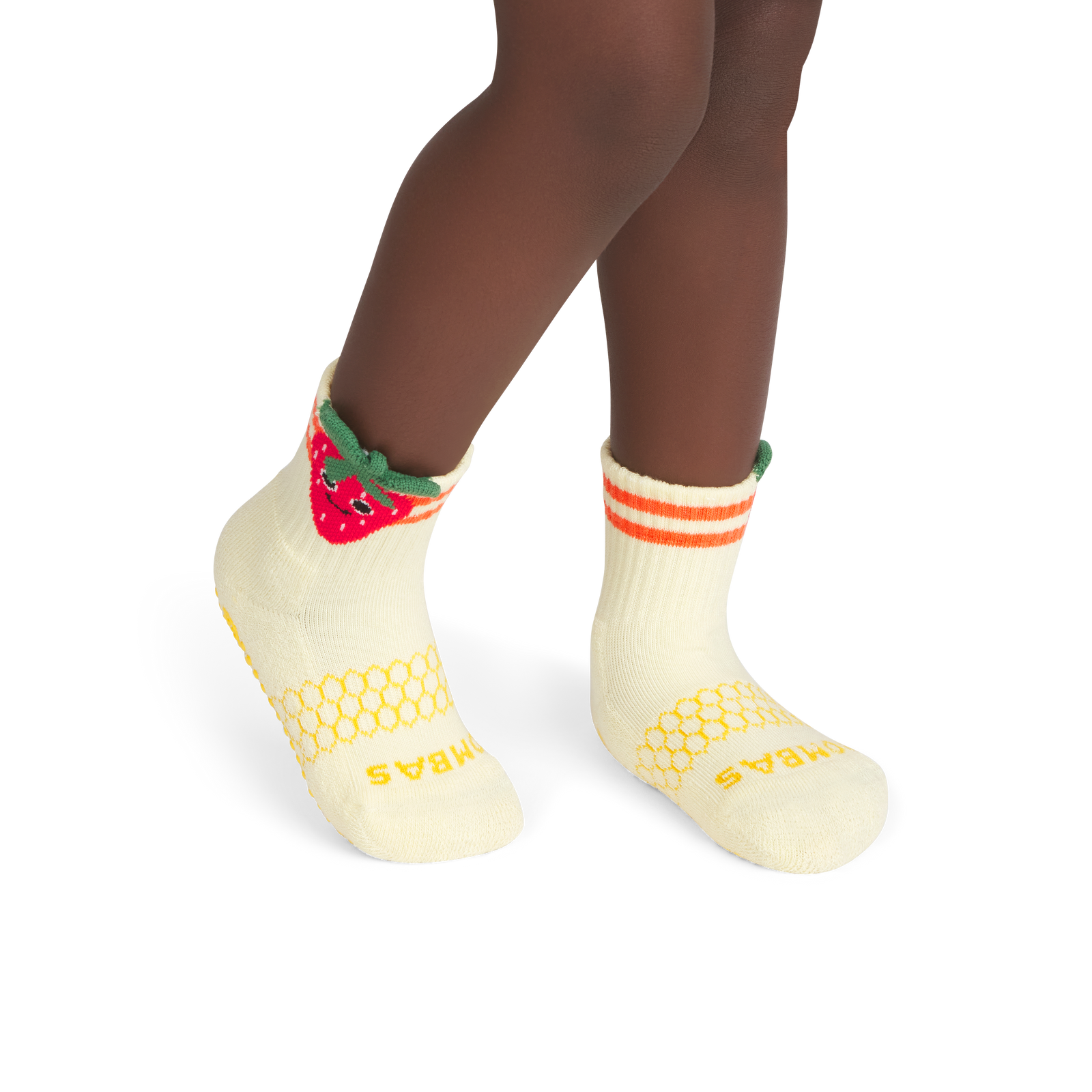 official-bombas::9209-lightmeringue-toddler-unisex-onmodel-2-transparent.png