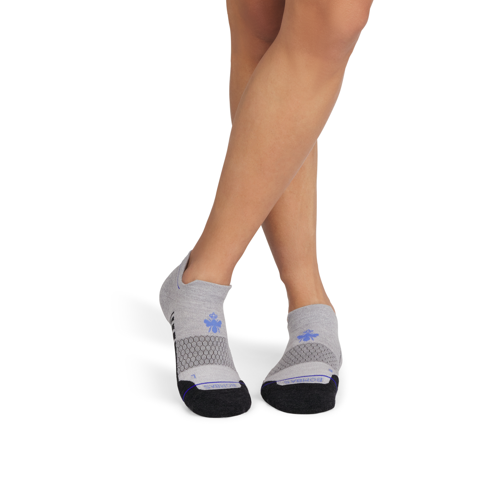 official-bombas::9711-meteor-white-adult-male-onmodel-2-transparent.png